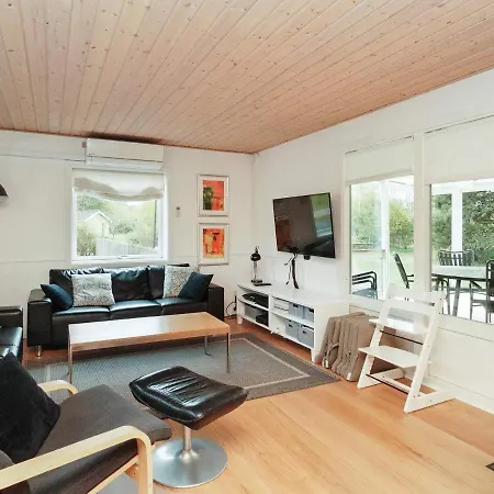 8 Person In Rodby-by Traum Vakantiehuis *